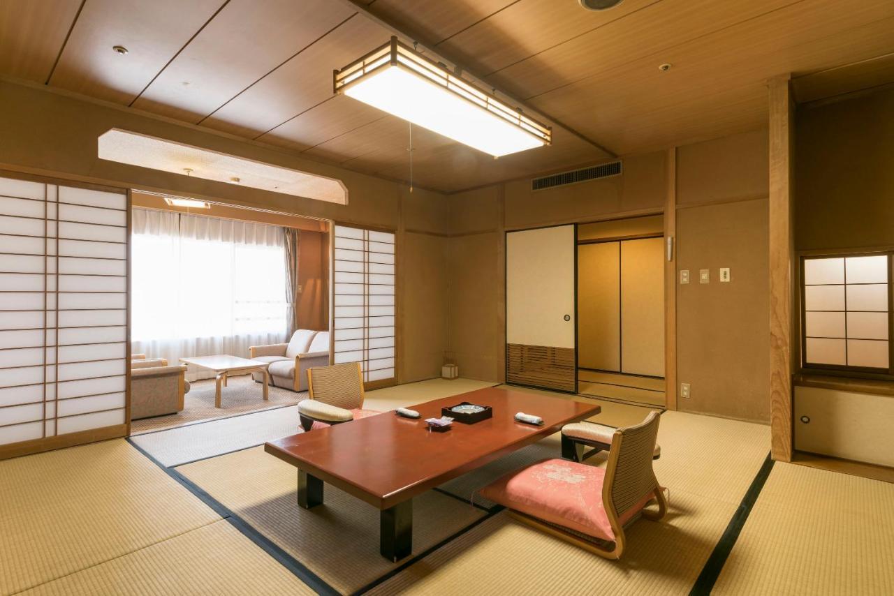 Isawa Tokiwa Hotel Fuefuki Esterno foto