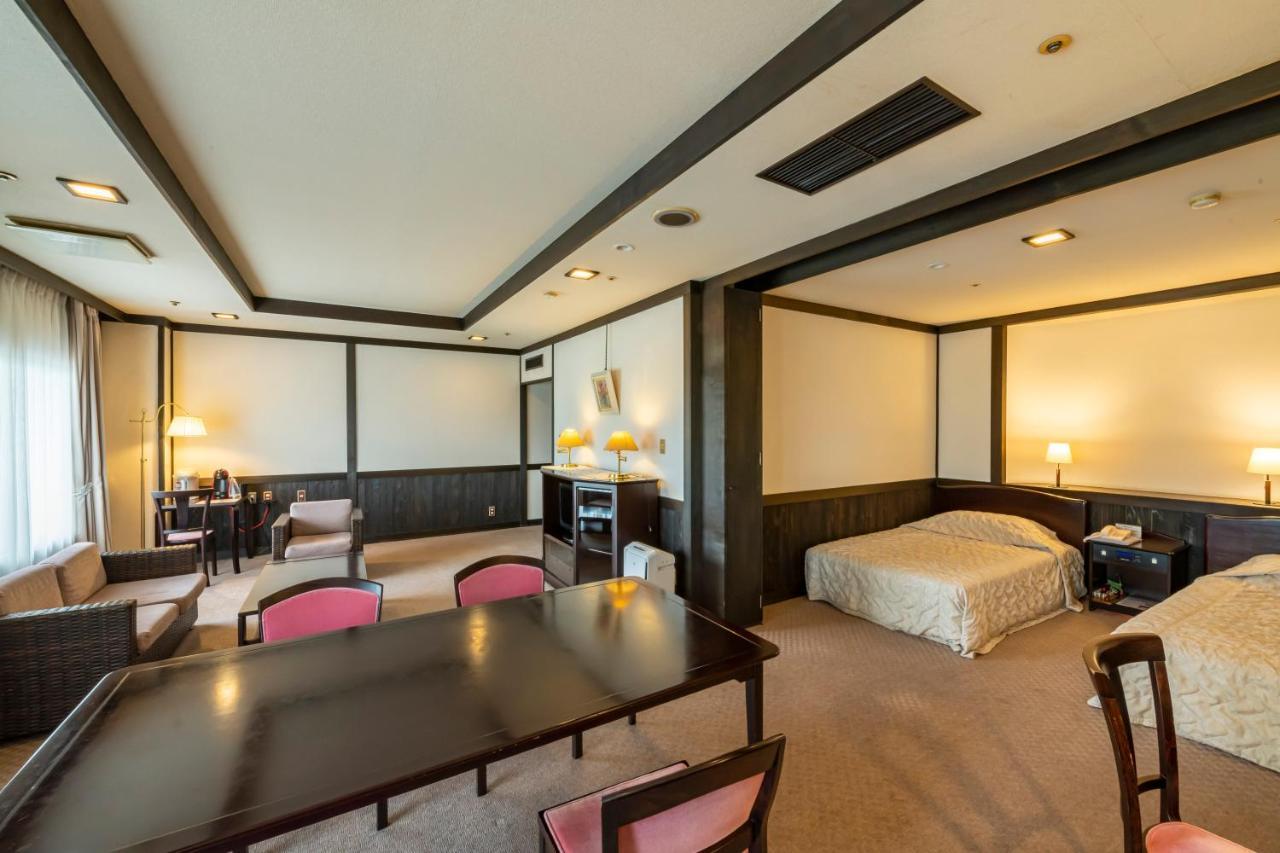 Isawa Tokiwa Hotel Fuefuki Esterno foto