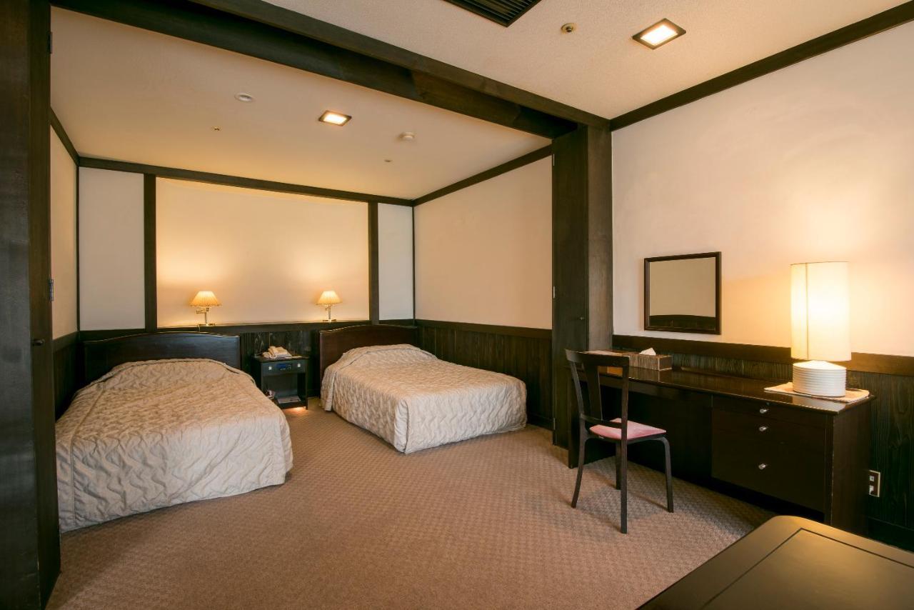 Isawa Tokiwa Hotel Fuefuki Esterno foto
